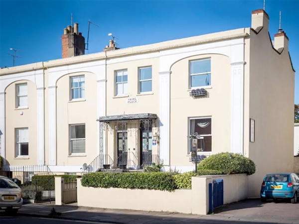Explore Cheltenham from the comfort of Crossways Guest House, located in the town centre