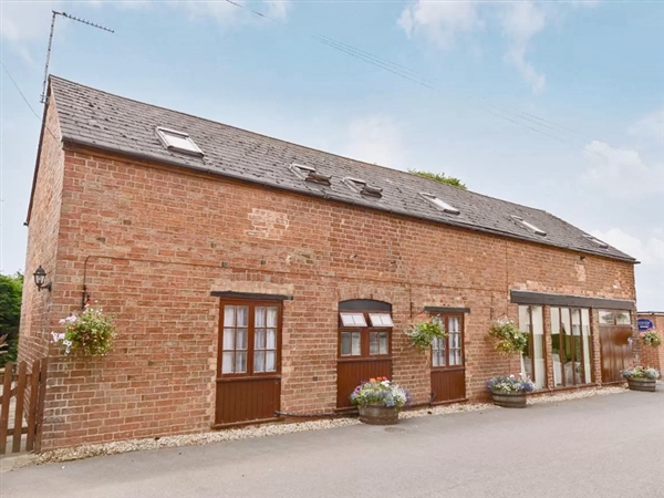 Walnut Tree Holiday Cottage near Cheltenham Racecourse