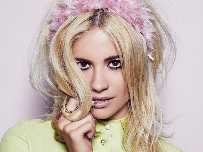 Pixie Lott at Lechlade Music Festival